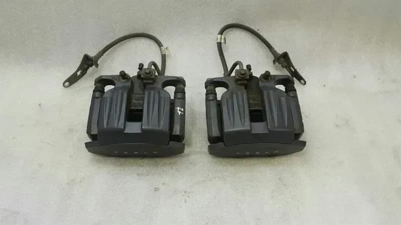 TESLA Tesla Model S 75 Brake Caliper Rear 1027643-00-A Rear Brake Disc