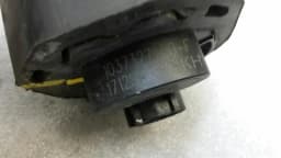 TESLA Tesla Model S 75 Additional Cooling Pump 1037327-00-F Coolant Pump Pump — thumbnail 6