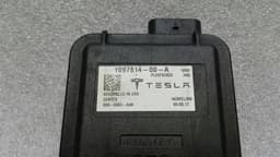TESLA Tesla Model S 75 Electronic Module 1097814-00-A Controller Homelink — thumbnail 5