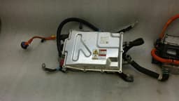TESLA Tesla Model S 75 Battery Heater 1028665-00-E Battery Heater Converter DC — thumbnail 9