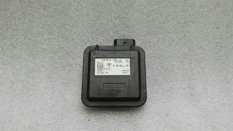 TESLA Tesla Model S 75 Electronic Module 1097814-00-A Controller Homelink