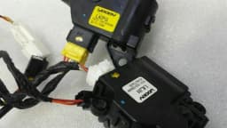 TESLA Tesla Model S 75 RHD HVAC Set Right Hand Drive Flap Control — thumbnail 5