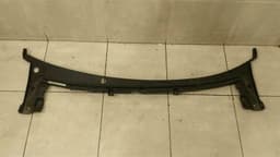 TESLA Tesla Model S 75 RHD Front Cover 1060756-00-B Right Hand Drive — thumbnail 2