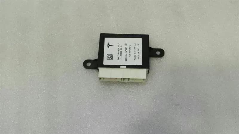 TESLA MODEL S 75 Park Assist Module 1100308-00-A Steuergerät PTS ECU