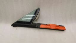 TESLA Tesla Model S 75 Right Front 1/4 Glass 6006544-00-J Door Panel 1/4 Front Right — thumbnail 4