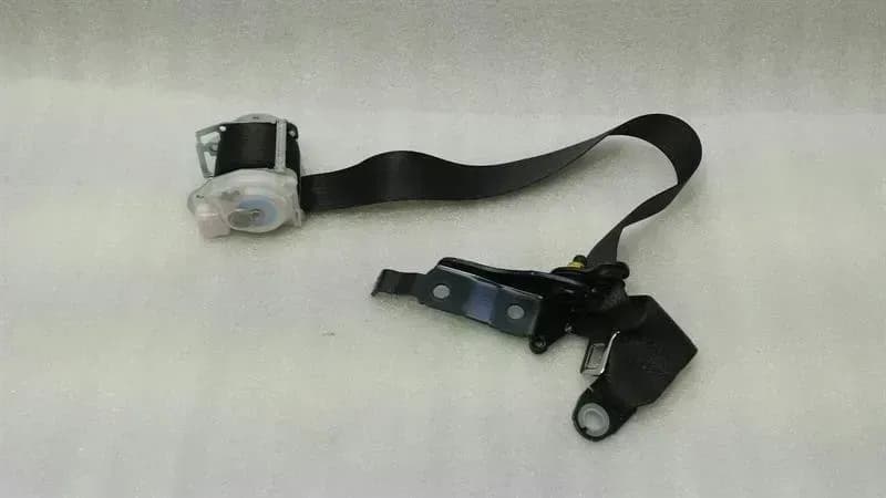 Tesla Model S 75 rear seat belt 1018789-05-C seat belt belt rear left