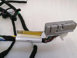 TESLA Tesla Model 3 Passenger Seat Wiring Loom 1076116-02-F Passenger Seat Harness — thumbnail 5