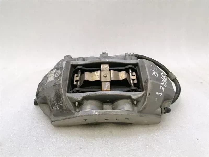 TESLA Tesla Model 3 Right Front Caliper 8008204-00-A Front Right Brake Caliper
