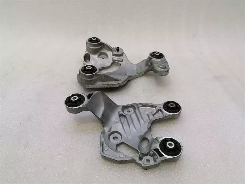 TESLA Tesla Model 3 engine mount set 1122968-00-B engine mount set