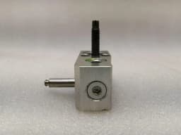 TESLA Tesla Model 3 A/C Conditioner Valve 1101878-00-A Valve — thumbnail 4