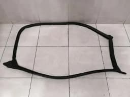 TESLA Tesla Model 3 Front Right Door Seal 1090500-00-L Door Seals Front Right — thumbnail 1