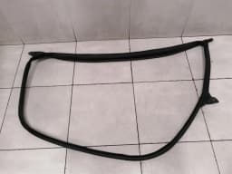 TESLA Tesla Model 3 Front Right Door Seal 1090500-00-L Door Seals Front Right — thumbnail 4