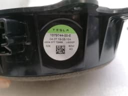 TESLA Tesla Model 3 Standard Range Speaker 1079744-00-E Speaker Set — thumbnail 4