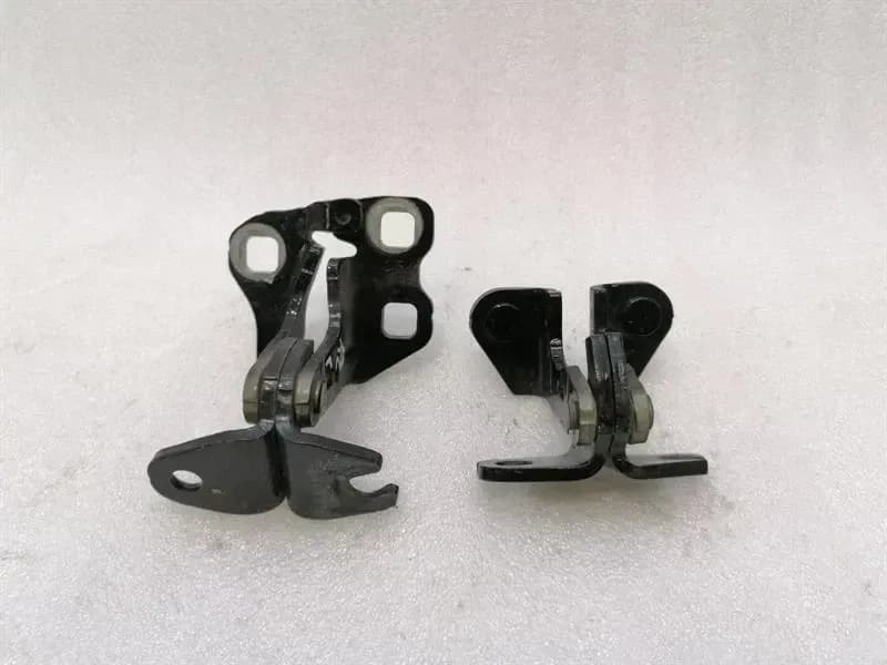 TESLA Tesla Model 3 RLH Door Hinge Set 1091333-00-F Door Hinge Rear Left Set