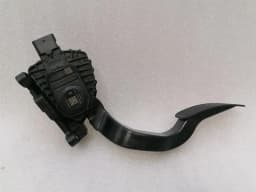 TESLA Tesla Model 3 Standard Range Throttle Pedal (Electrical) 1011298 Throttle Pedal — thumbnail 3