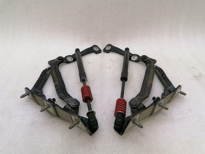TESLA Tesla Model 3 Boat Hinge Set 1092820-00-E Tailgate Hinge Set
