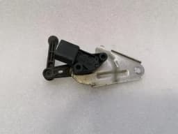 TESLA Tesla Model 3 FLH Level Sensor 1044941-00-B Front Left Level Sensor — thumbnail 1