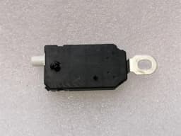 TESLA Tesla Model 3 Aerial / Antenna 1098046-00-C Antenna — thumbnail 8