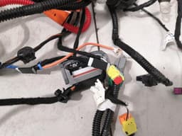 TESLA Tesla Model 3 Right Main Body Wiring 1067955-03-G Right Wiring Harness — thumbnail 4