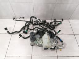 TESLA TESLA MODEL 3 LONG RANGE Supermanifold Assembly Refrigerant 1547595-98-E — thumbnail 1