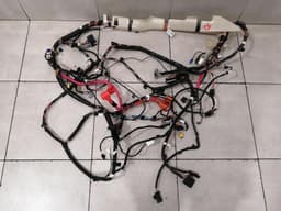 TESLA Tesla Model 3 Right Main Body Wiring 1067955-03-G Right Wiring Harness — thumbnail 2