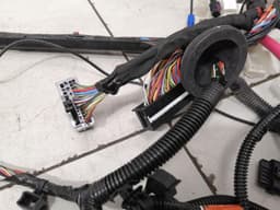 TESLA Tesla Model 3 Right Main Body Wiring 1067955-03-G Right Wiring Harness — thumbnail 9