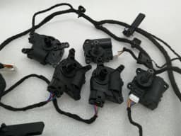 TESLA Tesla Model 3 HVAC Actuator Kit 1107674-00-A Wiring Harness — thumbnail 9