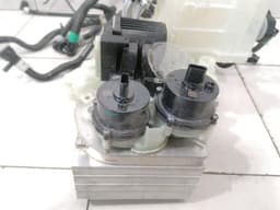 TESLA TESLA MODEL 3 LONG RANGE Supermanifold Assembly Refrigerant 1547595-98-E — thumbnail 4