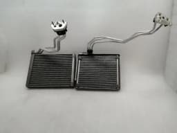TESLA TESLA MODEL 3 LONG RANGE HEATER MATRIX RIGHT HAND DRIVE RHD — thumbnail 1