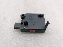 TESLA Tesla Model 3 Long Range Body Control Module 1097855-00-H Control Unit Comfort — thumbnail 5