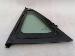TESLA Tesla Model 3 Right Rear Quarter Glass 1514979-01-C Door Panel 1/4 Rear Right — thumbnail 6
