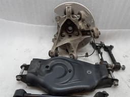 TESLA Tesla Model 3 Long Range RLH Hub 1044411-00-G Wheel Bearing Housing Rear Left — thumbnail 5