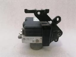 TESLA TESLA MODEL 3 AWD LONG RANGE A.B.S Pump 1044745-00-B ABS Pump HYDRAULIC BLOCK — thumbnail 1