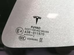 TESLA Tesla Model 3 Left Rear Quarter Glass 1514978-01-C Door Panel 1/4 Rear Left — thumbnail 2