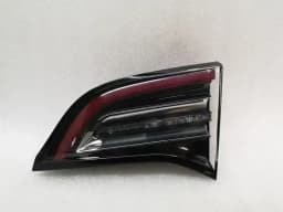 TESLA Tesla Model 3 Long Range Right Rear Light 1077404-00-G Tail Light Rear Right — thumbnail 1