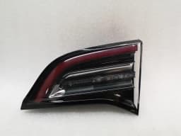 TESLA Tesla Model 3 Long Range Right Rear Light 1077404-00-G Tail Light Rear Right — thumbnail 8