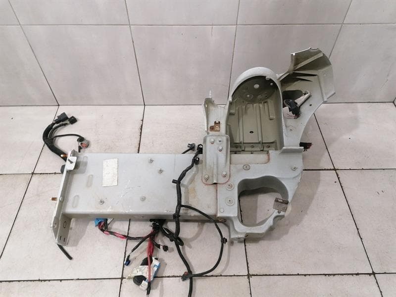 TESLA Tesla Model X 75D Left Front Chassis Leg 1069415-S0-F Left Front Wheelhouse