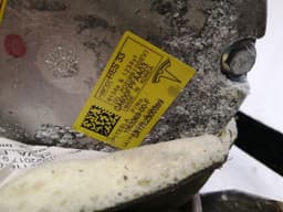 TESLA Tesla Model X 75D A/C Compressor 1063369-00-F Air Conditioning Compressor — thumbnail 10