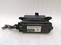 TESLA TESLA MODEL X 75D Fuse Box 1034215-00-A Fuse Box THERMAL CONTROLLER — thumbnail 1