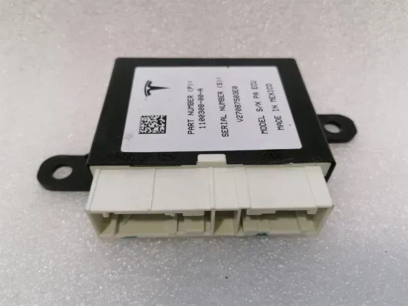 TESLA MODEL X 75D PDC module 1100308-00-A Steuergerät Park Assist
