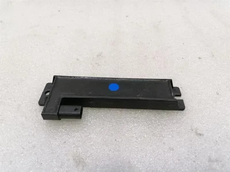 Tesla Model X 75D Aerial / Antenna 1043129-00-B Antenna Keyles Go