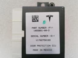 TESLA Tesla Model X 75D Electronic module 1055891-00-D ECU — thumbnail 5