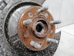 TESLA Tesla Model X 75D Right Rear Hub 1027416-00-D Wheel Bearing Housing Rear Right — thumbnail 2