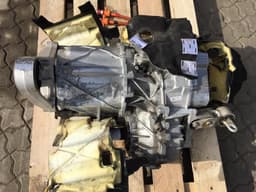 TESLA TESLA MODEL X 75D P75D P75 ENGINE 1035000-01-J MOTOR FRONT FRONT — thumbnail 4
