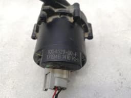 TESLA Tesla Model X 75D Additional Cooling Pump 1054529-00-F Coolant Pump Pump — thumbnail 4