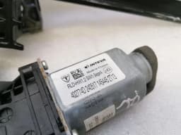 TESLA Tesla Model X 75D Left Rear Door Winder 1028820-00-C Window Regulator Rear Left — thumbnail 3