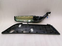 TESLA TESLA MODEL X 75D 1089998-00-D RHD ARMREST SWITCH WINDOW 1081037-01-F — thumbnail 2
