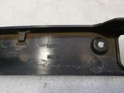 TESLA Tesla Model X 75D 1035370-00-E Tailgate License Plate Light Trim — thumbnail 5