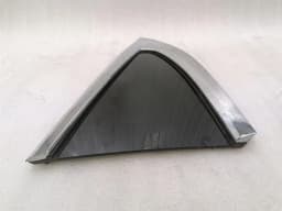TESLA Tesla Model X 75D Left Rear Quarter Glass 1034906-85-F Door Panel 1/4 Rear Left — thumbnail 3