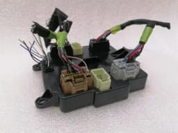 TESLA Tesla Model X 75D Falcon Door Module 1062056-10-B Door Module Gullwing — thumbnail 7